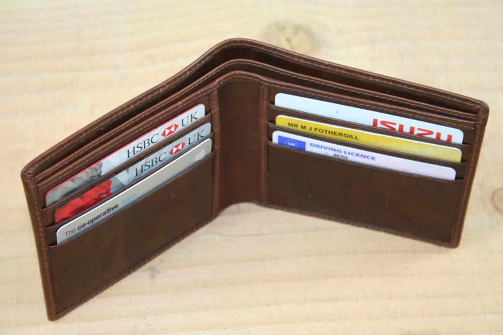 Mens Wallet Without Change Section 