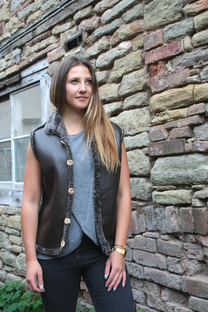 Linney Lambskin Gilet 